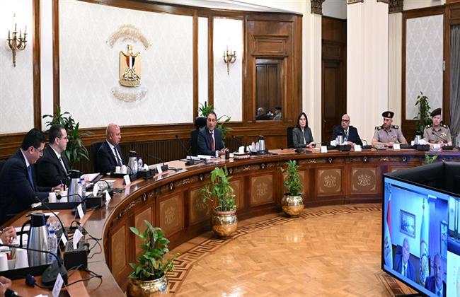 رئيس الوزراء يتابع مستجدات الموقف التنفيذي لمشروع تنمية مدينة "رأس الحكمة"