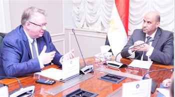 وزير العمل يبحث مع وفد "العمل الدولية" خارطة الطريق الخاصة بإعداد مشروع قانون العمالة المنزلية