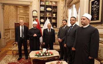 وزير الأوقاف مهنئا رئيس محكمة النقض الجديد: القضاء الشامخ أحد أهم ركائز الدولة