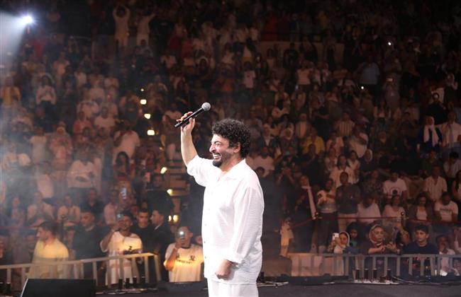 حميد الشاعري يشعل حنين التسعينيات.. "الكابو" يخطف الأضواء في افتتاح مهرجان المسرح الروماني بحضور 7 آلاف متفرج  