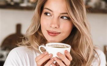 هل تفضلين شرب القهوة في صمت؟.. سمات نفسية قد تميز شخصيتكِ