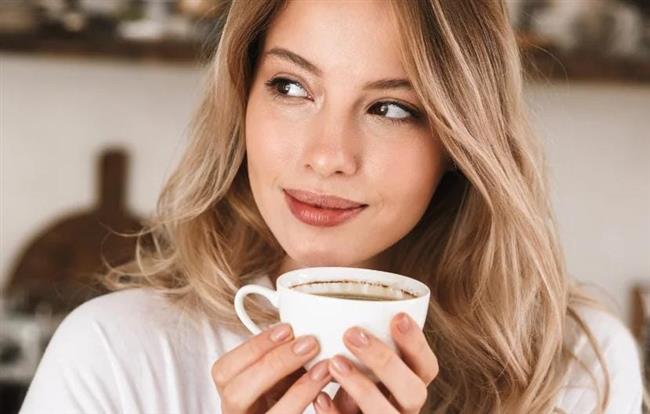 هل تفضلين شرب القهوة في صمت؟.. سمات نفسية قد تميز شخصيتكِ