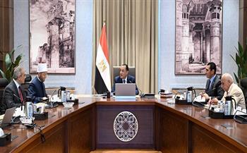 رئيس الوزراء يناقش الحلول المقترحة لأرض نادي الزمالك التابعة للأوقاف