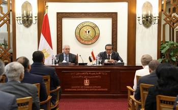 وزير الصحة يستعرض إنجازات المنظومة الصحية أمام السفراء المرشحين لتعزيز الصورة الدولية لمصر 
