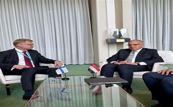 وزير الري يبحث مع وزير البيئة الفنلندي الإعداد لمؤتمر الأمم المتحدة للمياه 2026