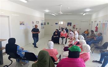 تأهيل الكوادر الصحية بسفاجا في لغة الإشارة لخدمات أكثر شمولًا وجودة