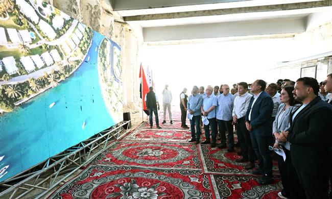 رئيس الوزراء يتفقد مشروع نفق الطريق الساحلي "بو غاز نيو مارينا"
