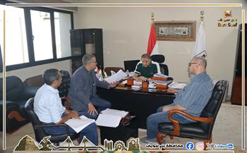 السكرتير العام يترأس الاجتماع الدوري للجنة الموارد البشرية بديوان عام المحافظة