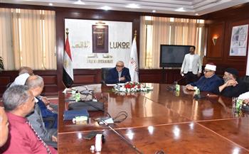 أمانة الحملة الوطنية "تحيا مصر لدعم الرئيس " بالأقصر تكرّم محافظ الأقصر تقديرًا لجهوده وإنجازاته