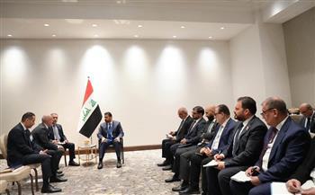 العراق يبحث مع كبرى شركات الطاقة العالمية توسيع الاستثمار بقطاعي النفط والغاز