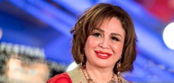 إلهام شاهين.. تعقيبًا علي حوار د. يحيي الفخراني للمصور: أعظم وأهم فناني مصر علي الإطلاق.. والحوار جميل جدا