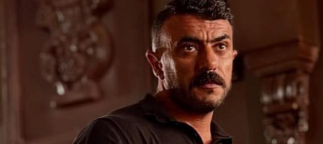 أحمد العوضي يشارك  جمهوره مشاهدة «شمشون ودليلة» في إحدى دور العرض