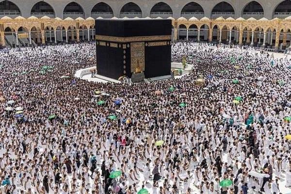 السعودية: 1.27 مليون معتمر من خارج المملكة منذ بداية موسم العمرة حتى نهاية محرم