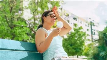 تأثيرات نفسية لموجات الحر.. منها زيادة القلق والانفعال