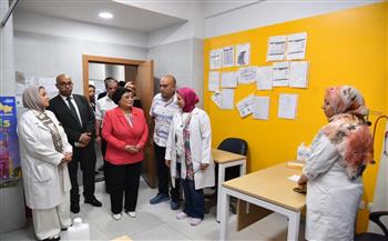 نائب وزير الصحة تجري جولة ميدانية بالإسكندرية لدعم تحسين المؤشرات السكانية
