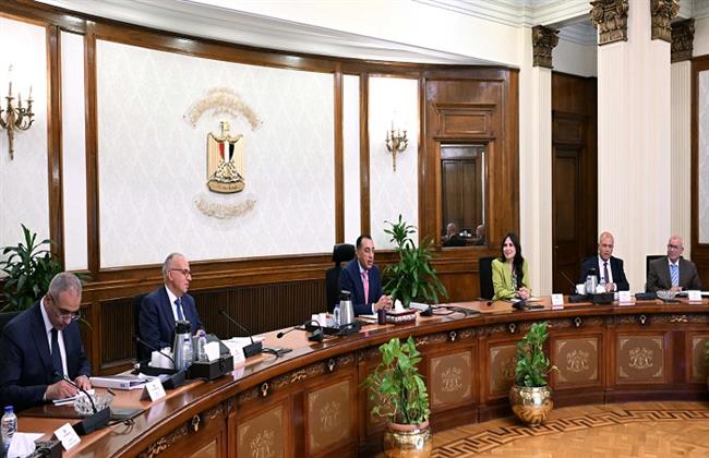 رئيس الوزراء يتابع عددا من ملفات العمل المشتركة بين وزارتي الري والإسكان