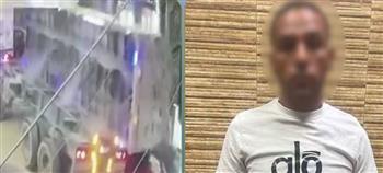 مصرع شخص وتحطم سيارتين ملاكي في انقلاب مقطورة نقل بالفيوم