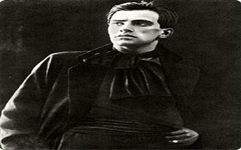 ذكرى ميلاد ماياكوفسكي.. الشاعر الذي كسر قواعد الأدب الروسي
