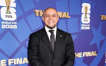 كأس العالم 2026.. روبرتو كارلوس يصل ملعب ميتلايف لحضور النهائي الكبير