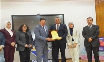 انطلاق المدرسة الصيفية لسفراء المناخ بجامعة الإسكندرية لإعداد كوادر في الاستدامة والعمل المناخي