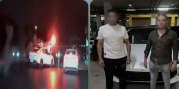 ضبط طالبين قادا سيارة بحركات استعراضية وأشعلا ألعابًا نارية خلال موكب زفاف بالقاهرة