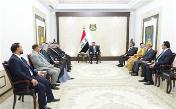 رئيس الوزراء العراقي يؤكد مواصلة مكافحة الفساد وحصر السلاح بيد الدولة 