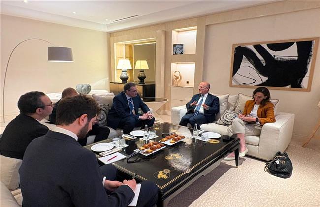 رئيس الجهاز المركزي للتنظيم والإدارة يستعرض التجربة المصرية في تطوير الخدمة المدنية  
