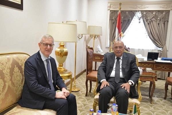 رئيس "خارجية النواب" وسفير أيرلندا بالقاهرة يؤكدان أهمية العمل على تعزيز التعاون الثنائي