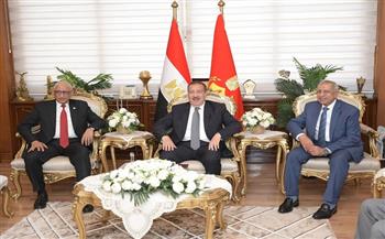 محافظا بورسعيد وشمال سيناء يشهدان انطلاق ملتقى النقل واللوجستيات بالأكاديمية العربية