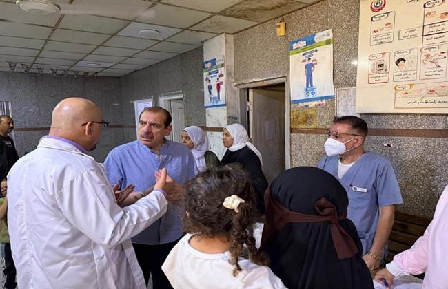 نائب وزير الصحة يحيل مسؤولين بمستشفى حميات حلوان للتحقيق بعد رصد مخالفات إدارية ومالية