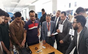 طلاب هندسة سوهاج يحصدون المركز الأول في هاكثون الذكاء الإصطناعي بمشروع لقياس السكر دون وخز
