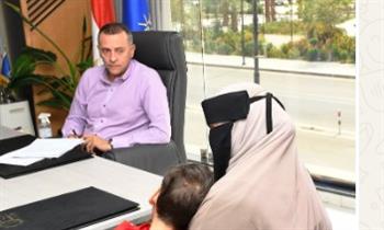 محافظ أسوان يقر حزمة قرارات لدعم المواطنين وتحسين الخدمات