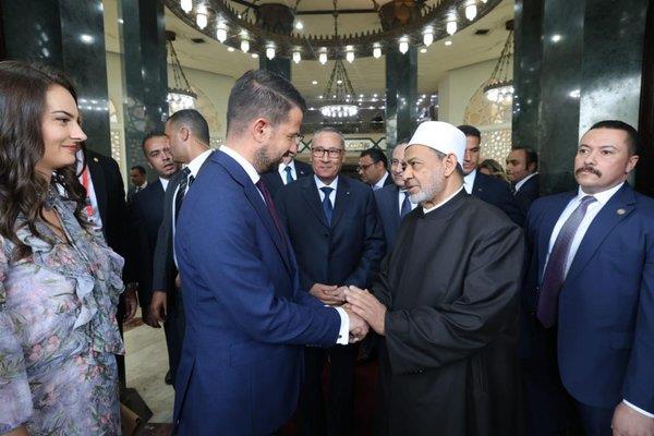 ردًا على سؤال رئيس الجبل الأسود عن استشهاد المتطرفين بآيات القرآن.. شيخ الأزهر: هؤلاء أساؤوا إلى الإسلام