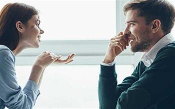 انتبهي.. علامات خفية تدل على إعجابه بك