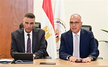 وزير الري يبحث مع محافظ جنوب سيناء موقف مشروعات الموارد المائية بالمحافظة