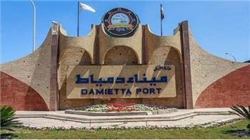 ميناء دمياط يبحث مع "بنينسولا" العالمية تعزيز خدمات تموين السفن والتوجه نحو الوقود الأخضر