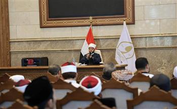 وزير الأوقاف يكرم خريجي منحة المجلس الأعلى للشئون الإسلامية