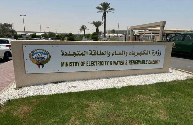 الكويت: تعرض عدة محطات لتوليد الطاقة وتقطير المياه لهجمات إيرانية
