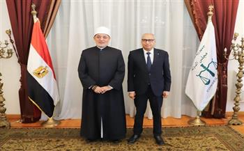 رئيس مجلس الدولة يستقبل مفتي الجمهورية لتهنئته بمناسبة توليه مهام منصبه 