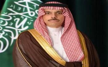 وزير الخارجية السعودي يؤكد أهمية الحفاظ على أمن وحرية الملاحة في الخليج والبحر الأحمر