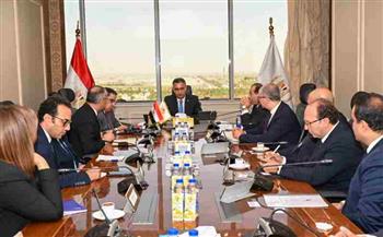 ” التموين” تبحث مع “المصرية للاتصالات ” التعاون في تنفيذ مشروعات التحول الرقمي