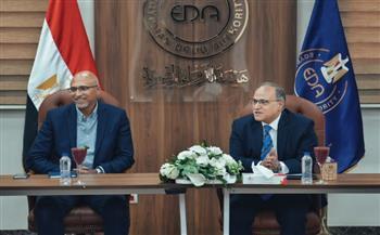 رئيس هيئة الدواء يبحث مع رئيس غرفة صناعة الدواء تعزيز استقرار سوق الدواء ودعم تنافسية الصناعة الوطنية