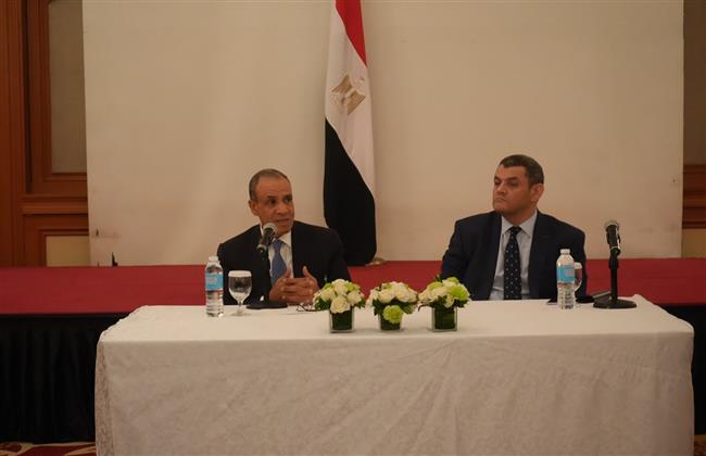 وزير الخارجية يؤكد اهتمام الدولة بالمصريين بالخارج خلال لقائه الجالية المصرية في الفلبين