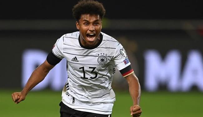 رسميًا.. برشلونة يضم كريم أديمي من دورتموند بعقد حتى 2031  