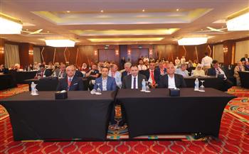 محافظ دمياط يشهد فاعليات المؤتمر السنوي الثالث عشر لمستشفى طب وجراحة العيون بدمياط