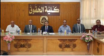 رئيس جامعة قنا يعقد لقاءً موسعًا مع أعضاء هيئة التدريس بكلية الحقوق