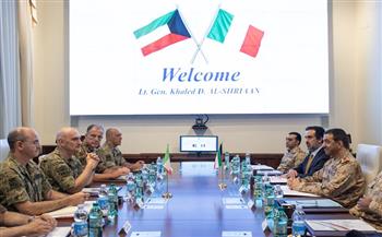 الكويت وإيطاليا تبحثان سبل التعاون العسكري المشترك وتعزيز الشراكة الدفاعية الاستراتيجية بين البلدين
