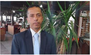 أستاذ علوم سياسية: مضيق هرمز يبقى محور الصراع بين واشنطن وطهران رغم التصريحات الأمريكية