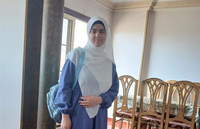 «كان حلمي منذ بداية العام أن أكون من أوائل الجمهورية».. الثانية على الثانوية الأزهرية تكشف سر التفوق| خاص 