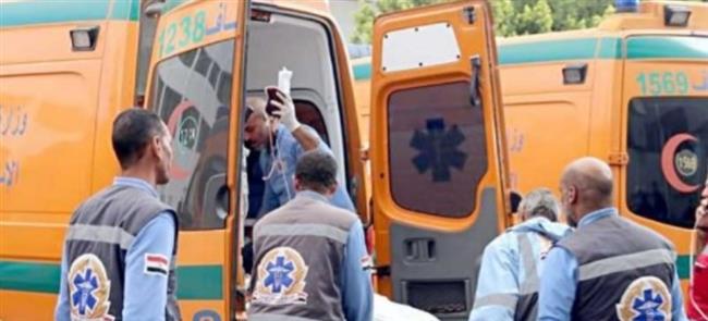 مصرع 3 أشخاص وإصابة آخر في انقلاب سيارة بمصرف بالشرقية